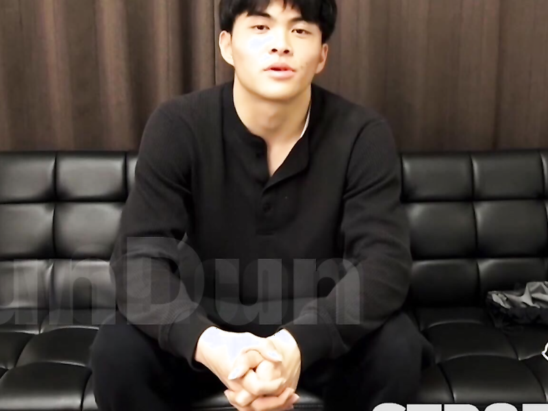 SBM-0604 【THE FIRST TAKE-街ナンパ編-】現役格闘部員スジ筋素朴系男子をバイト前に直撃!!強行ザーメン採集！