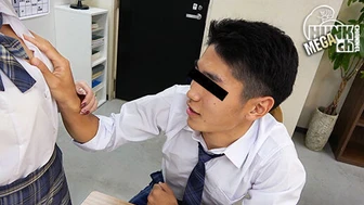 HUNK CHANNEL – OGVN211 – めちゃかわイケメンのバキバキ大学生、京真(きょうま)くん20歳が放課後に童貞を卒業した体験を再現!!はだけた制服で生ファック!!【生ハメ】